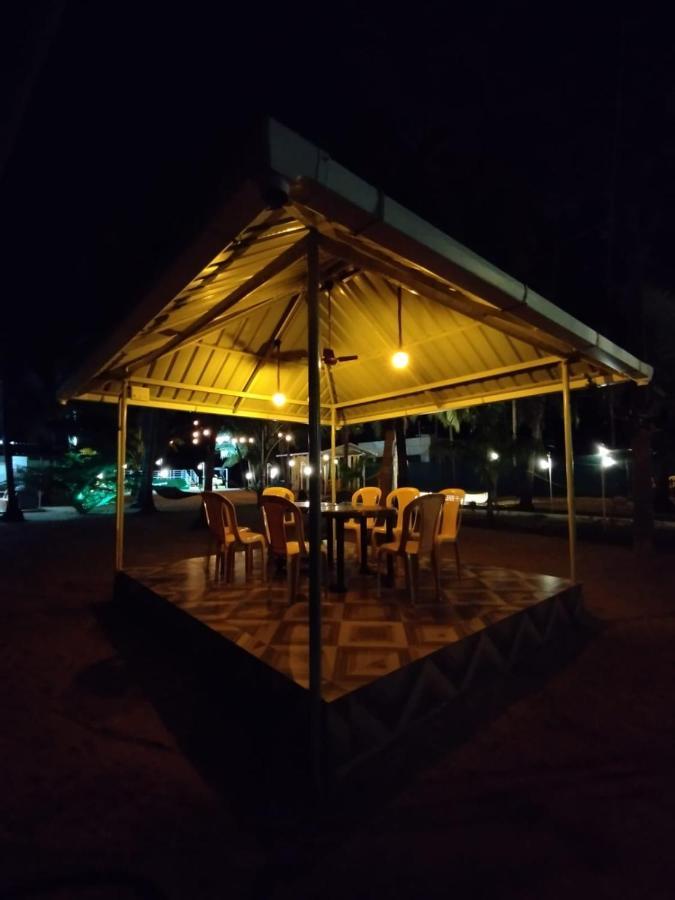 Hangout Kalyanpur Ngoại thất bức ảnh