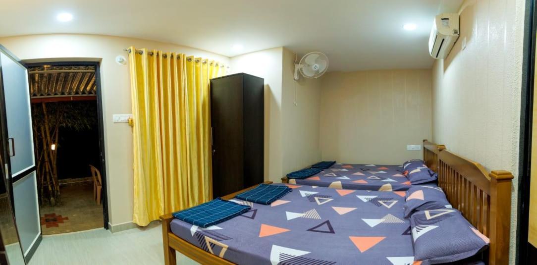 Hangout Kalyanpur Ngoại thất bức ảnh