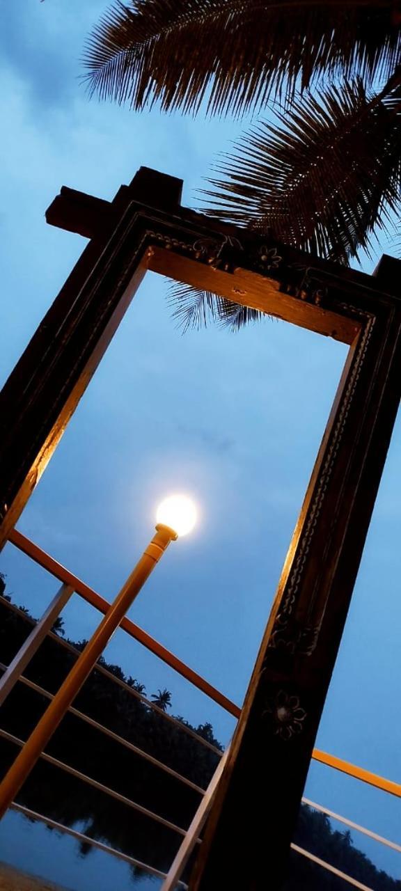 Hangout Kalyanpur Ngoại thất bức ảnh